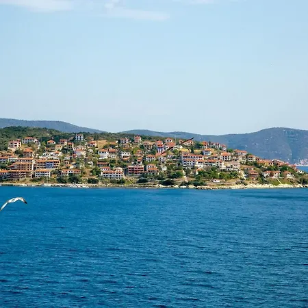 Paradise Apartman Pirgadíkia