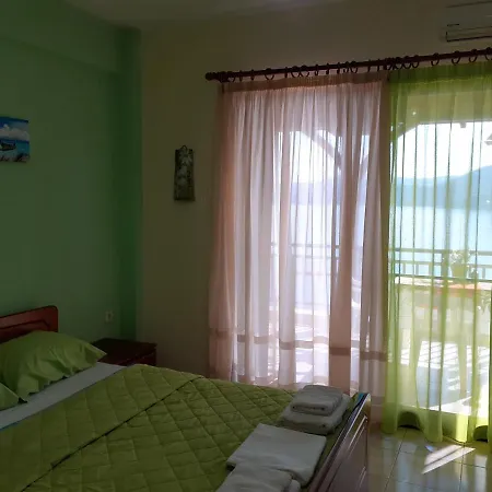 Paradise Apartment *