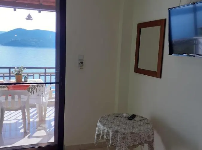 Paradise Apartment Pyrgadikia